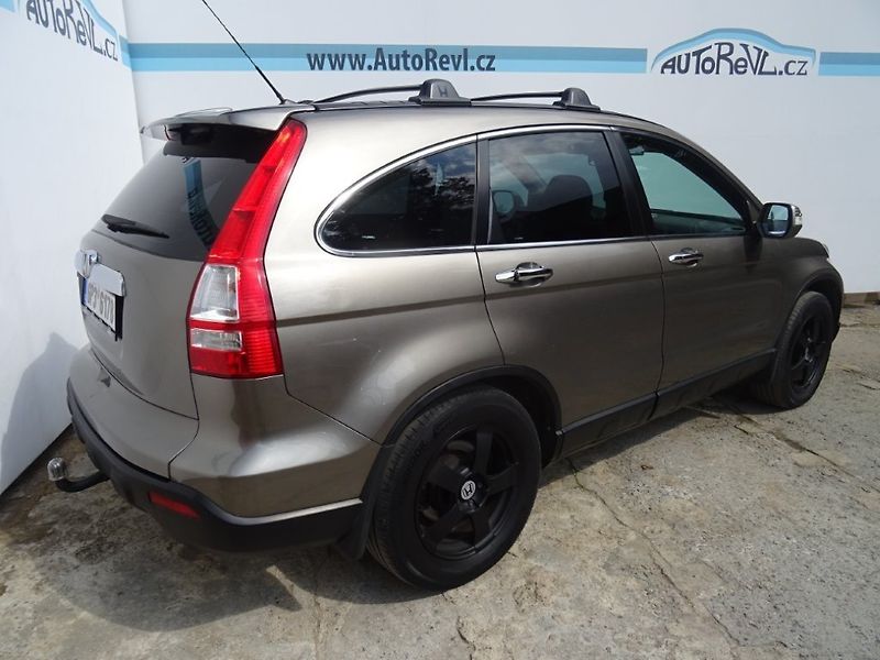 Honda CR-V (2008) 2.2CDTi,103kW,4X4,s.kniha - fotka 4 z 22