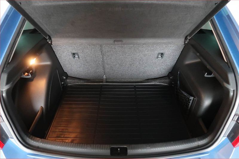 Škoda Rapid (2015) Spaceback 1.2 TSI - fotka 13 z 16