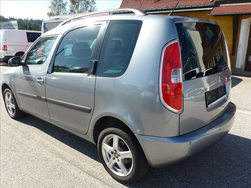 Škoda Roomster 1,9 TDI -  BEZ KOROZE !!!!!!! - fotka 13 z 54