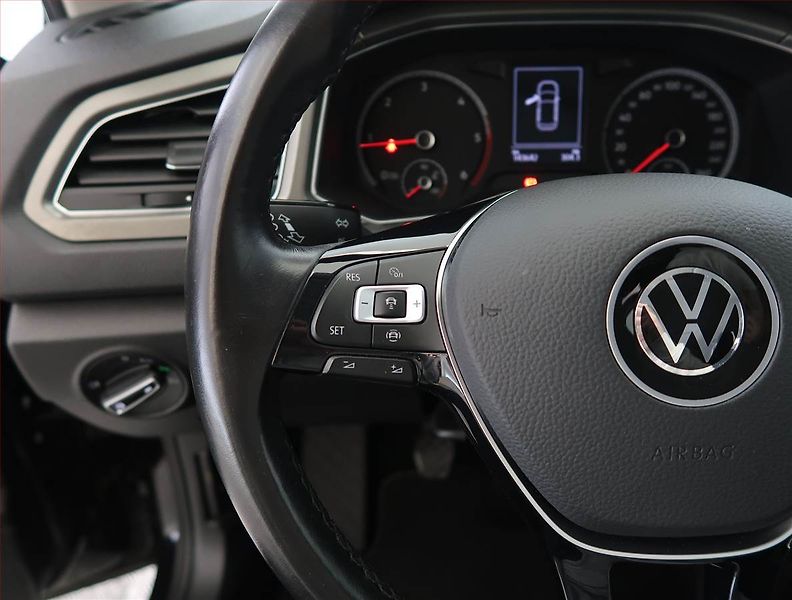 Volkswagen T-Roc (2021) Style 2.0 TDI, Serv.kniha - fotka 19 z 22