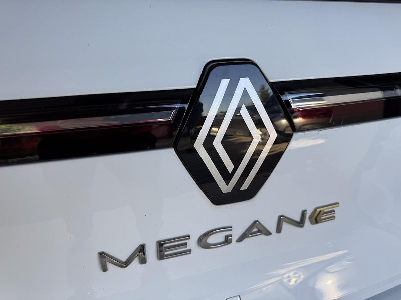 Renault Mégane (2023) E TECH Evolution EV60 1MAJITEL - fotka 23 z 40