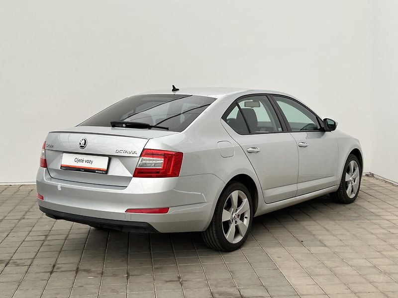 Škoda Octavia 1.2 TSI Elegance plus - fotka 3 z 28