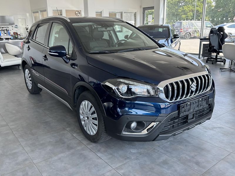 Suzuki SX4 S-Cross (2018) 1,4T 4x4 PizSulai Navigace  - fotka 1 z 17