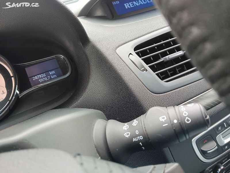 Renault Mégane 1.5 dCi 66kW - fotka 15 z 26