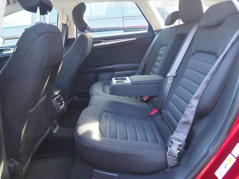 Ford Mondeo (2016) 1.5 TDCi Business Edition, LED - fotka 13 z 32