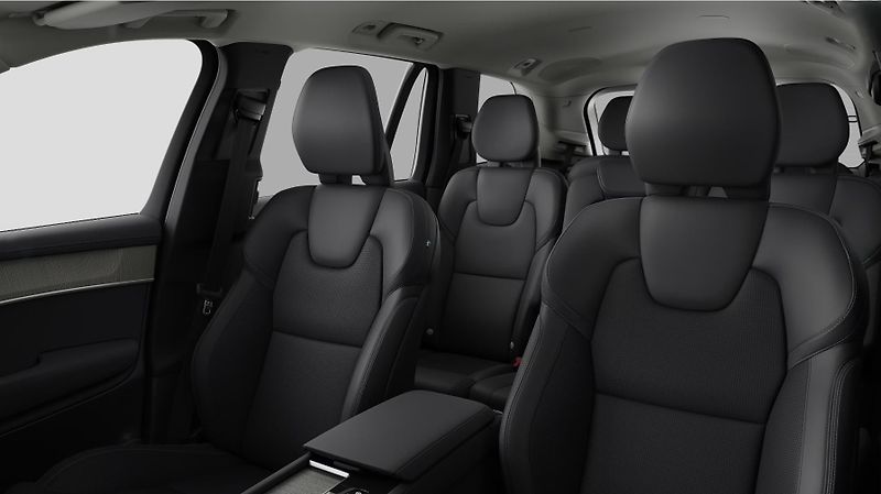 Volvo XC90 (2026) B5 AWD BRIGHT PLUS - fotka 11 z 14