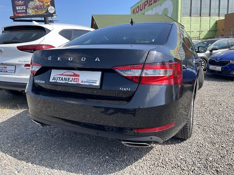 Škoda Superb 2.0 TSi Dsg 4x4 STYLE-DPH-ČR ! - fotka 10 z 54