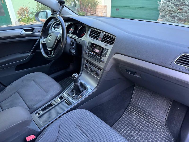 Volkswagen Golf (2016) VW Golf Variant VII 1.6 TDI - fotka 10 z 16
