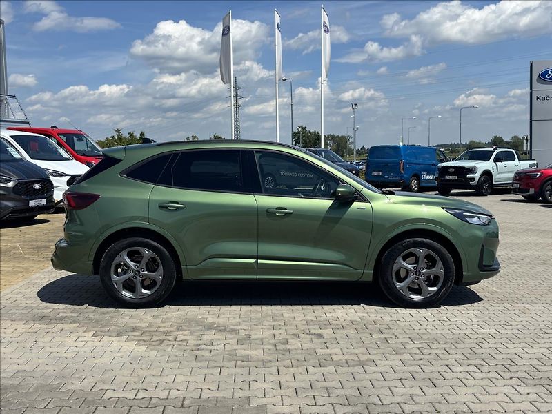 Ford Kuga 1,5 EcoBoost 137 kW ST-Line - fotka 6 z 27