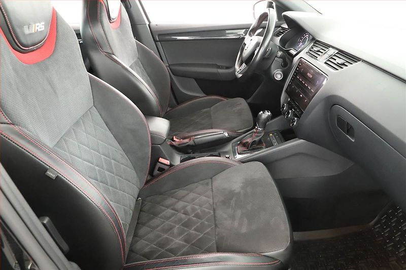 Škoda Octavia (2017) RS 2.0 TDI 4x4 DSG, 4X4 - fotka 7 z 23