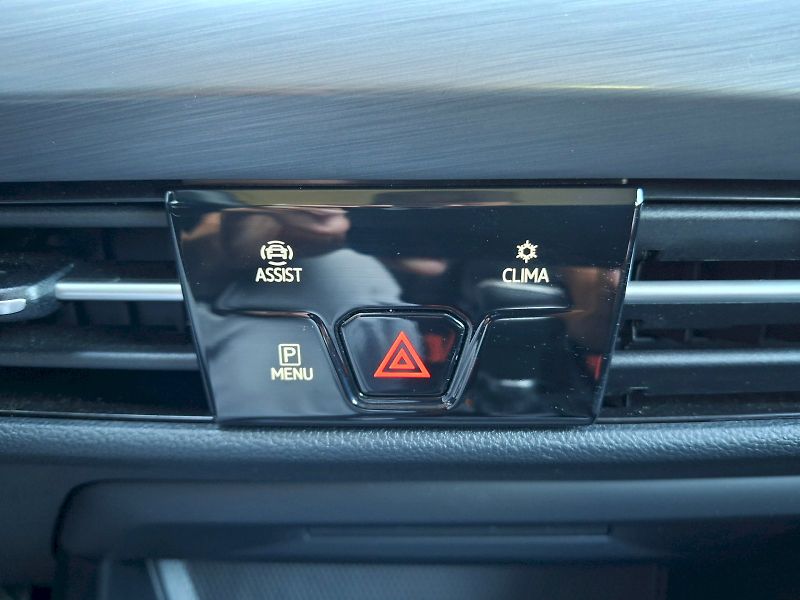 Volkswagen Golf (2022) Variant Style 1,5TSi 96kW - fotka 28 z 35