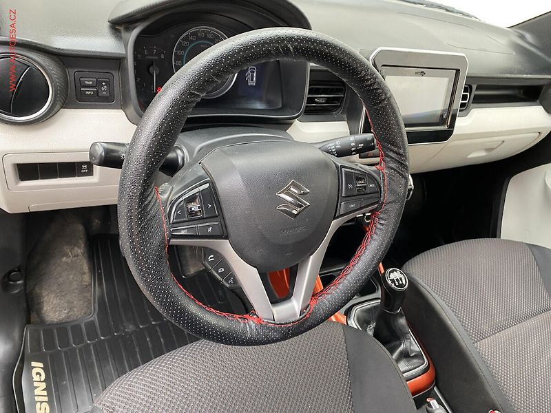 Suzuki Ignis (2018) 1.2 i, autoAC - fotka 12 z 18