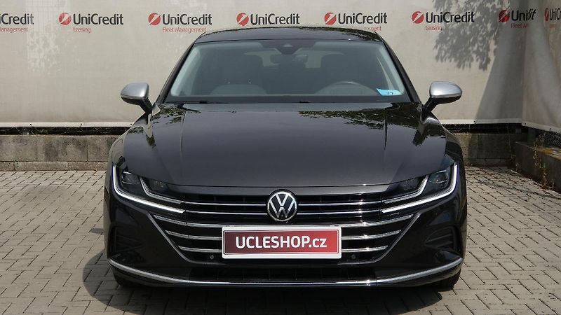 Volkswagen Arteon Shooting Brake 2.0 TDI DSG Ele - fotka 2 z 25