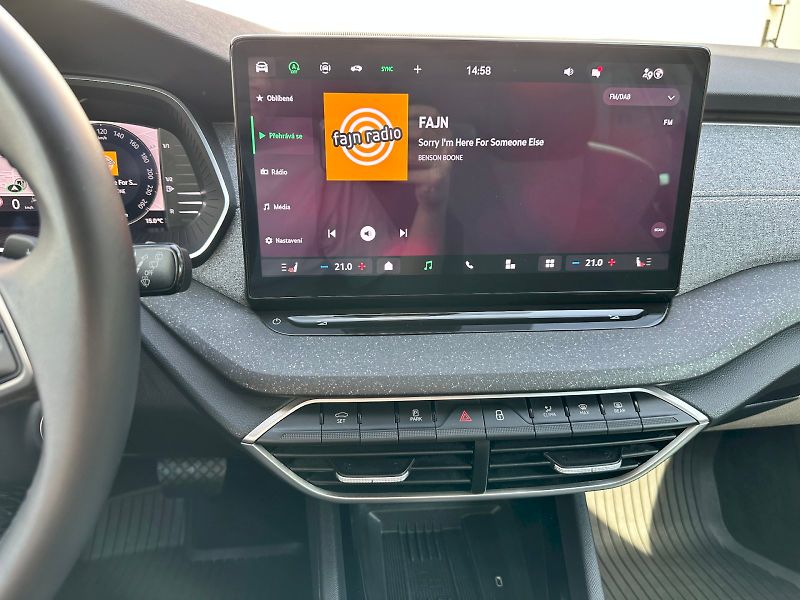 Škoda Octavia (2024) 1.5 TSI 110kW MHEV Top Selecti - fotka 14 z 25