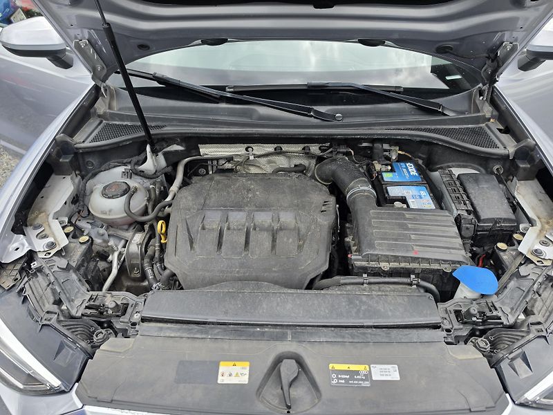 Audi Q3 2.0 40TFSI 4x4 Led S-Tronic  - fotka 6 z 18