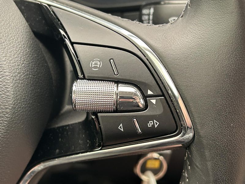 Škoda Karoq 1.5 TSI Active - fotka 20 z 26