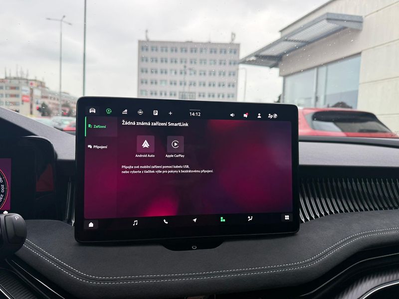 Škoda Superb Sportline 2.0TSI 195kw DSG 4x4 - fotka 14 z 26