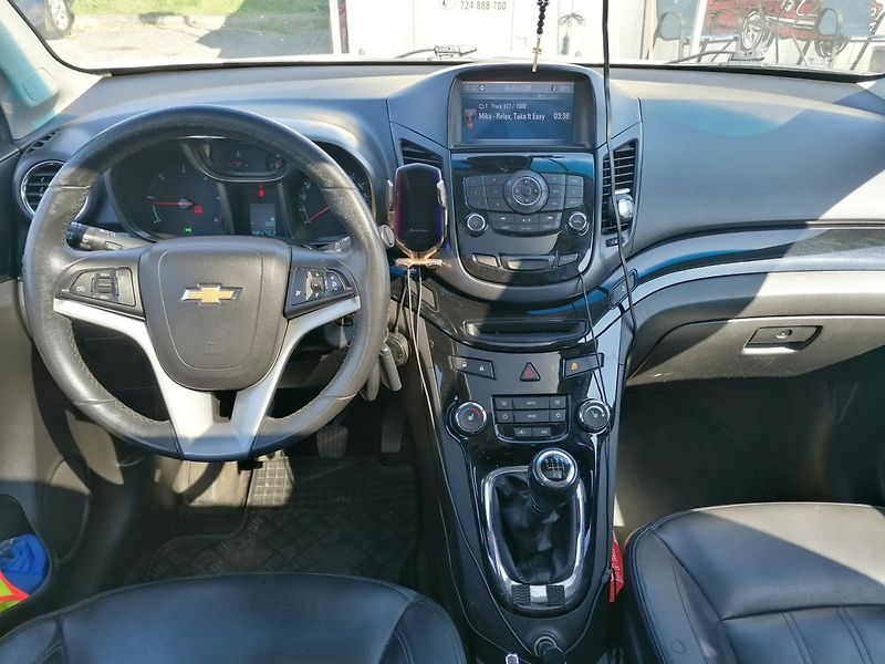 Chevrolet Orlando (2011) 2.0CDTi 120kW Šíbr,Kůže,7-míst - fotka 8 z 27