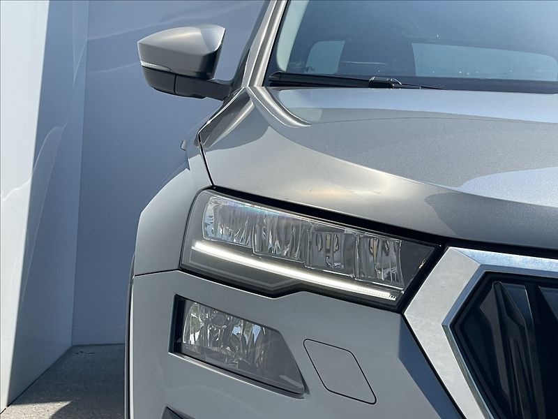 Škoda Karoq 2,0 TDI DSG 4x4 Style Plus - fotka 21 z 24