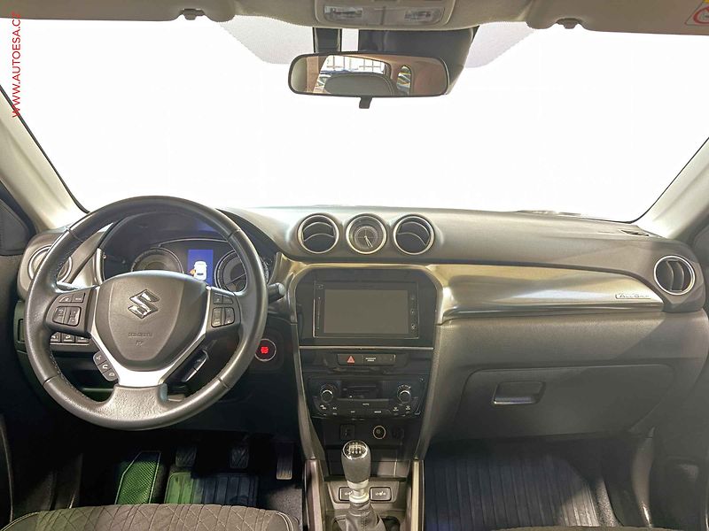 Suzuki Vitara (2020) 1.4 BoosterJet 4x4 Mild - fotka 8 z 16