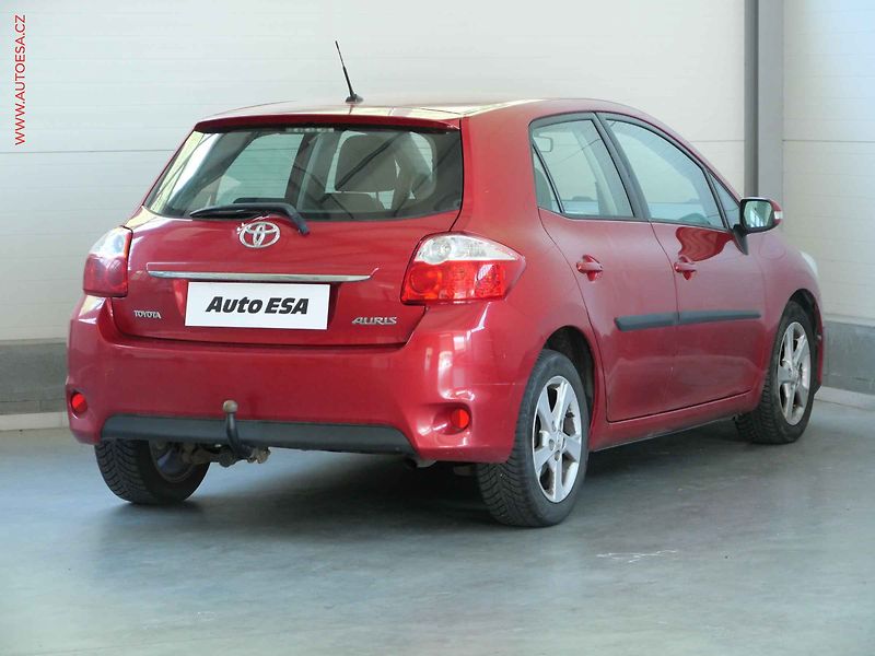 Toyota Auris (2010) 1.6VVTI, ČR, autoAC - fotka 4 z 19