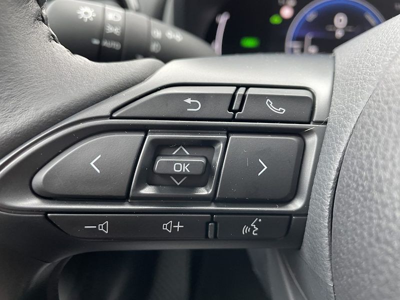 Toyota Yaris Cross 1.5 Hybrid 130k ODBĚR IHNED - fotka 24 z 29