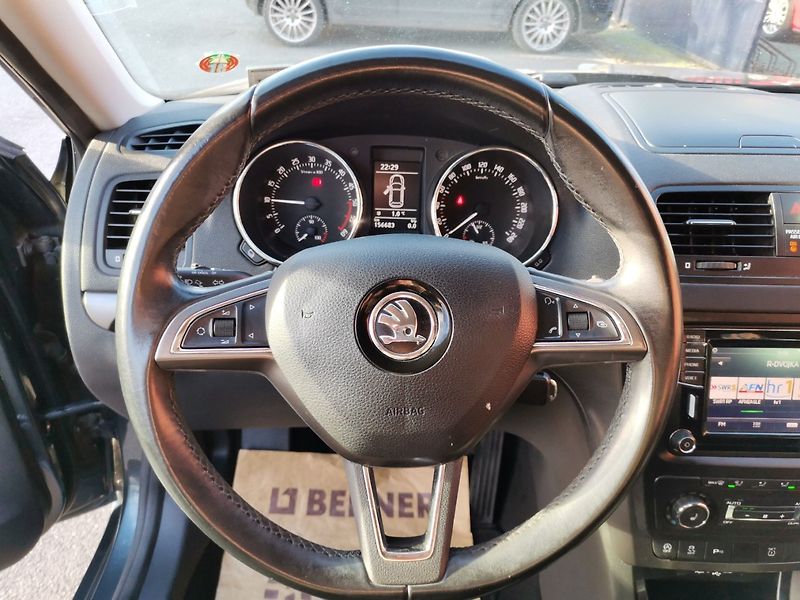 Škoda Yeti (2016) 2.0TDi 110kw Joy XEN PDC - fotka 21 z 26