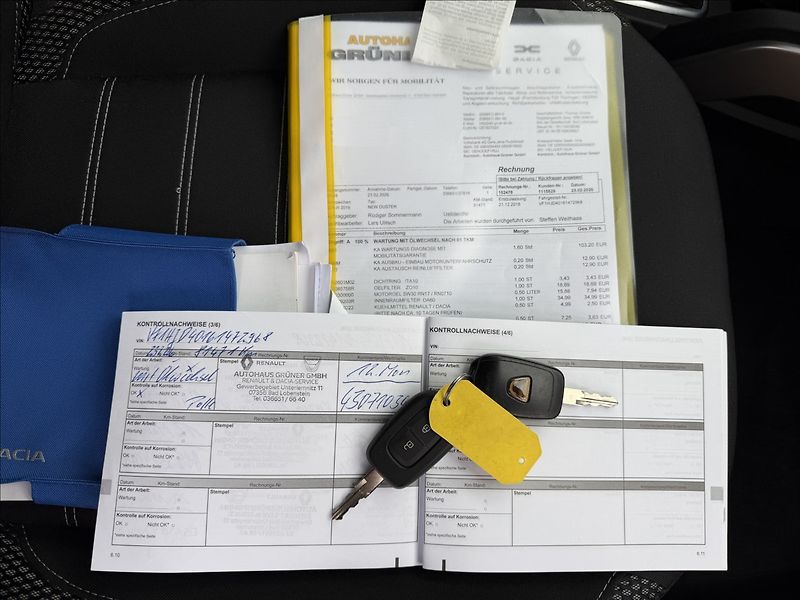 Dacia Duster 1.6 SCe 4x4 - fotka 16 z 16