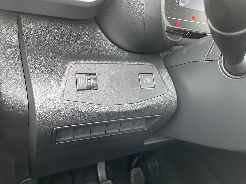 Toyota ProAce City Verso 1.5D 100k 6MT Business - fotka 26 z 26