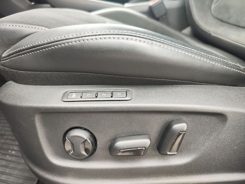 Škoda Kodiaq 2.0 TDI/147kW STL EXCL DSG 4x4 - fotka 33 z 34