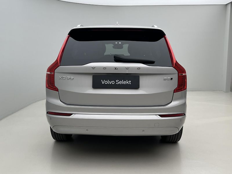 Volvo XC90 B5 AWD CORE AUT 7 MÍST - fotka 12 z 43