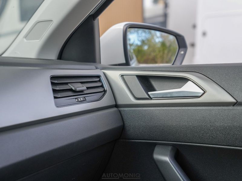 Volkswagen Polo (2018) 1.0 Tempomat, Klíma, Výhrev s. - fotka 8 z 21