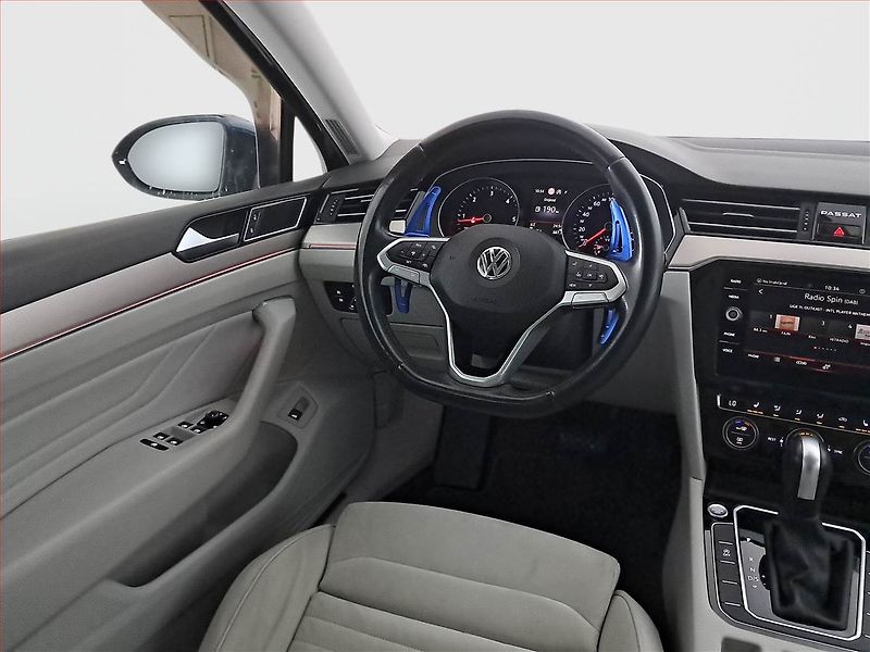 Volkswagen Passat (2019) 1.6 TDI, Automat, Kůže, Navi - fotka 7 z 25