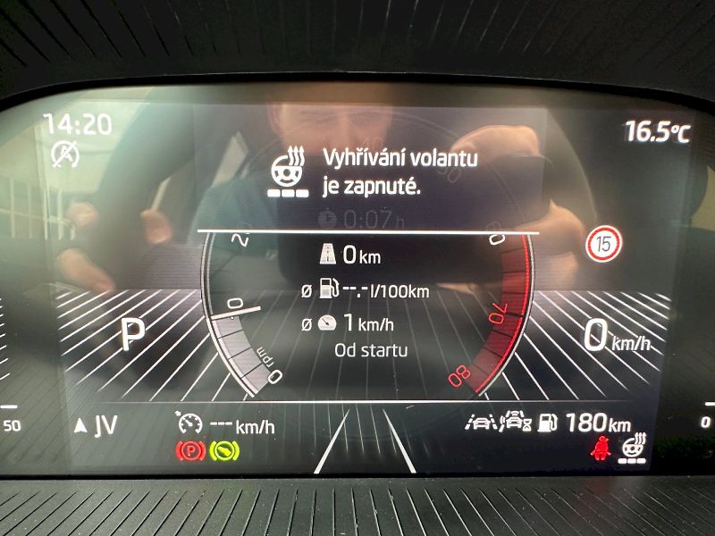 Škoda Fabia (2025) 1,0 TSI / 85 KW / DSG / Top Se - fotka 18 z 30