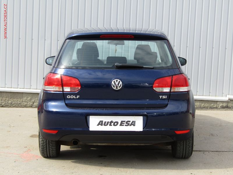 Volkswagen Golf (2010) 1.2TSi, 1.maj,ČR, servis - fotka 5 z 15