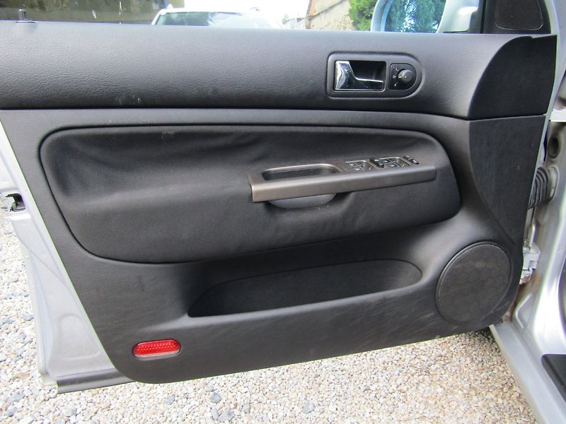 Volkswagen Bora (2000) 1.9 TDI 66kW  BEZ KOROZE - fotka 18 z 33