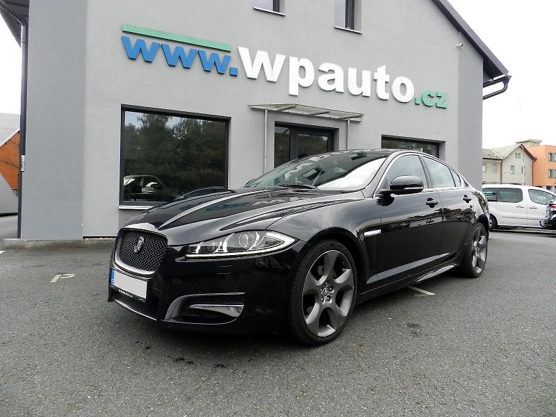 Jaguar XF 3.0d V6 177 kW NEPOJÍZDNÉ - fotka 1 z 14