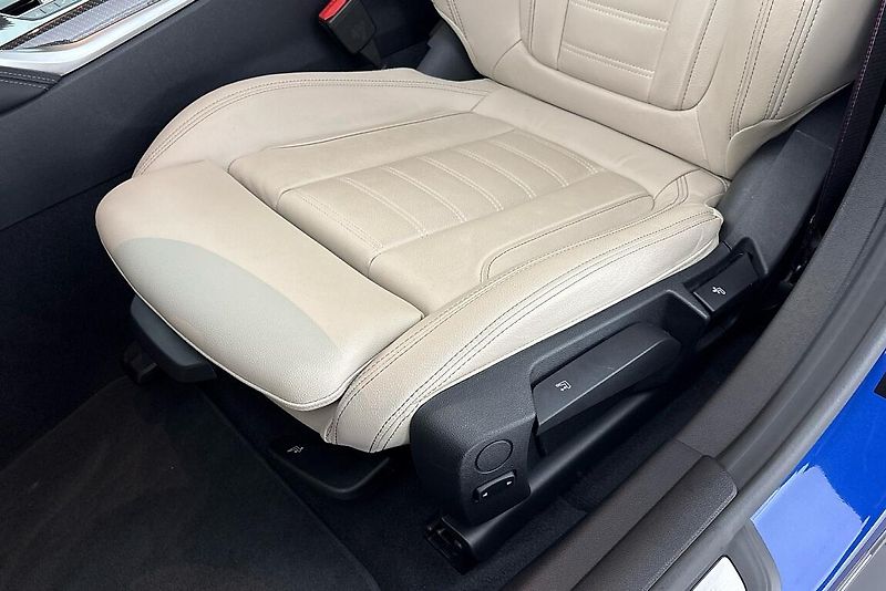 BMW i4 eDrive40 - fotka 7 z 26