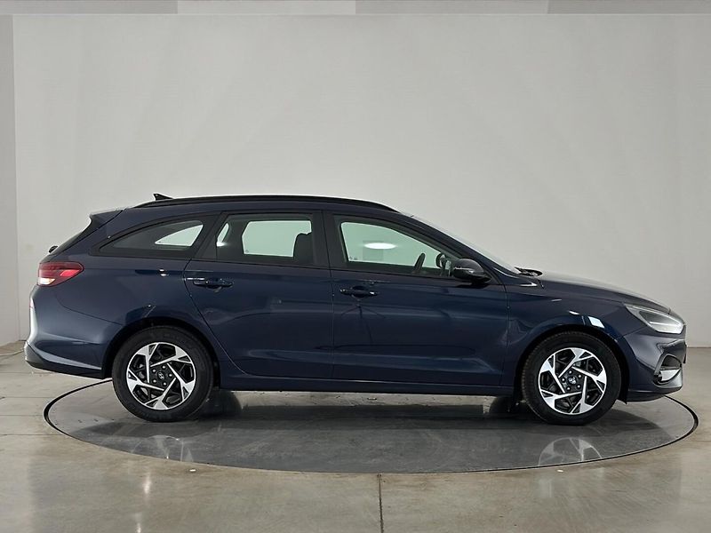 Hyundai i30 Smart DCT - fotka 16 z 26