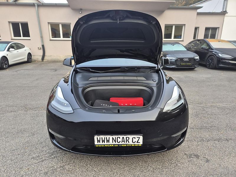 Tesla Model Y LONG RANGE DUAL MOTOR TZ 93,6% - fotka 18 z 48