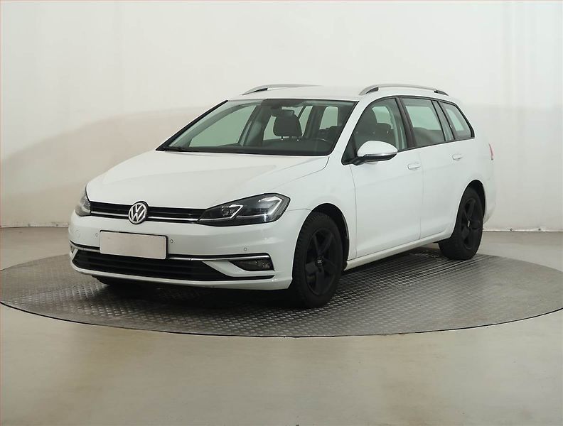 Volkswagen Golf (2017) Comfortline 1.4 TSI - fotka 2 z 14