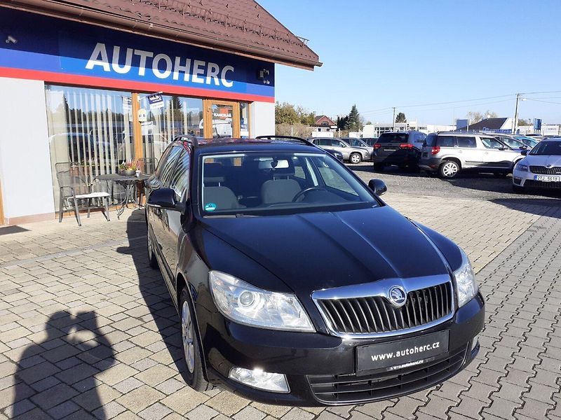 Škoda Octavia (2012) KOMBI 1.4 TSI - fotka 2 z 38