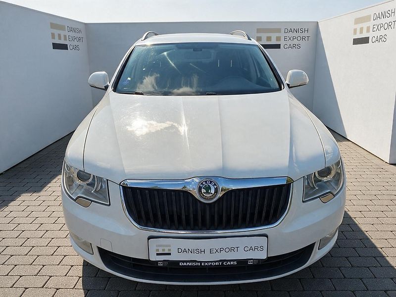 Škoda Superb 1.4 TSI 92 kW,TAŽNÉ,SERVISKA - fotka 2 z 40