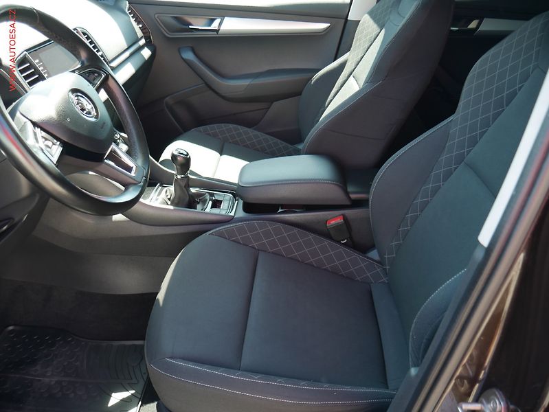 Škoda Karoq (2018) 1.6 TDI, ČR, Ambition, TZ - fotka 9 z 19