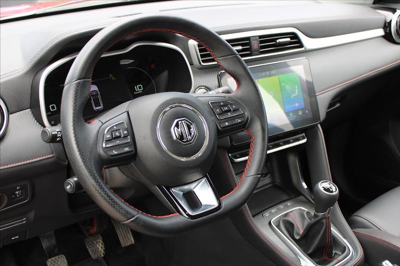 MG ZS 1,0 T  1.MAJ,ELEGANCE,22.722KM - fotka 29 z 41