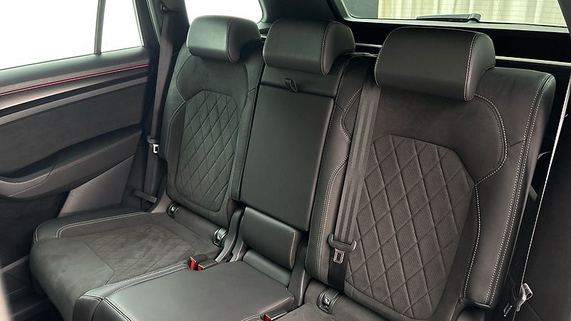 Škoda Kodiaq 2.0 TDI DSG 4x4 Sportline Excl - fotka 16 z 32