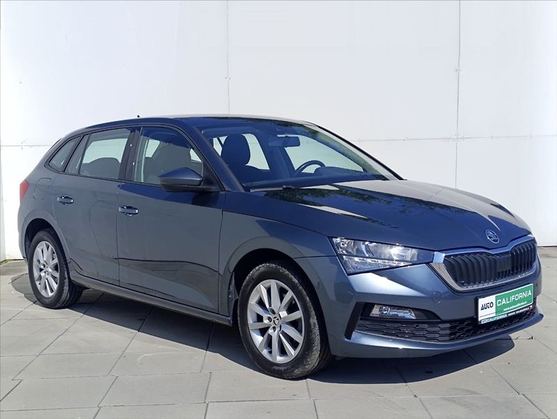 Škoda Scala 1,6 TDi DSG Ad.tempomat LED AL - fotka 5 z 36