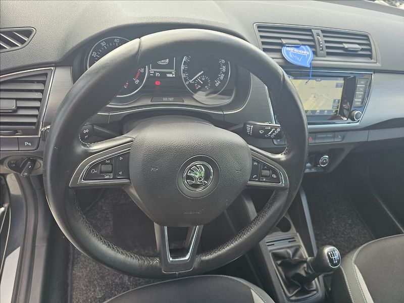 Škoda Fabia III 1,2TSi 66KW Ambition - fotka 12 z 48