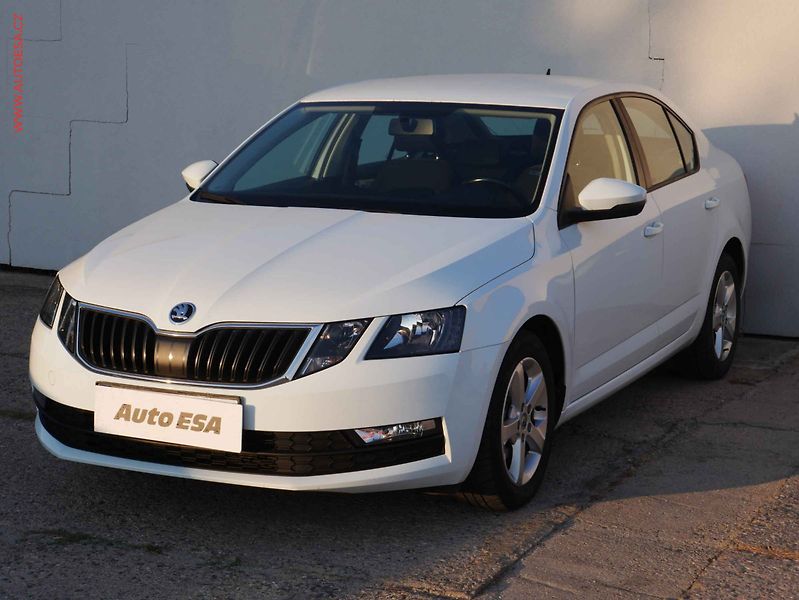 Škoda Octavia (2017) 1.6 TDi, ČR, AC, TZ - fotka 3 z 20