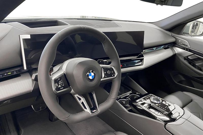 BMW Řada 5 540d xDrive Sedan - fotka 5 z 9